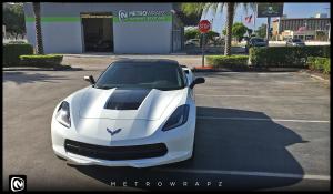 Chevrolet Corvette Stingray 3M Carbon Fiber Top and Accents by MetroWrapz 2016 года